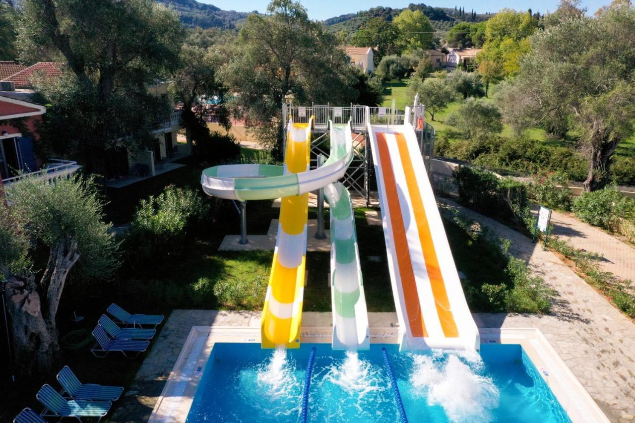 Sentido Apollo Palace เมซอนกิ ภายนอก รูปภาพ Water park in Greece