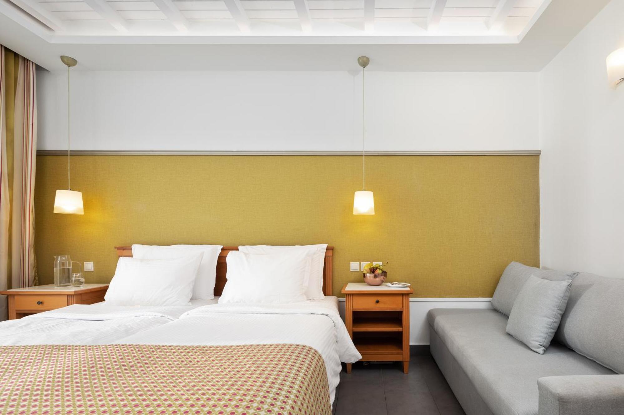Sentido Apollo Palace เมซอนกิ ภายนอก รูปภาพ A room at the hotel