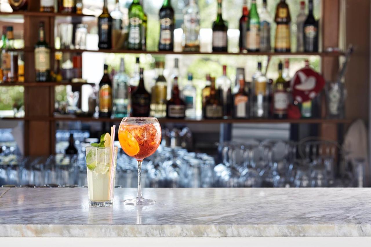 Sentido Apollo Palace เมซอนกิ ภายนอก รูปภาพ A cocktail