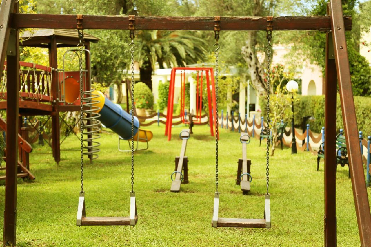 Sentido Apollo Palace เมซอนกิ ภายนอก รูปภาพ Playground in Thailand